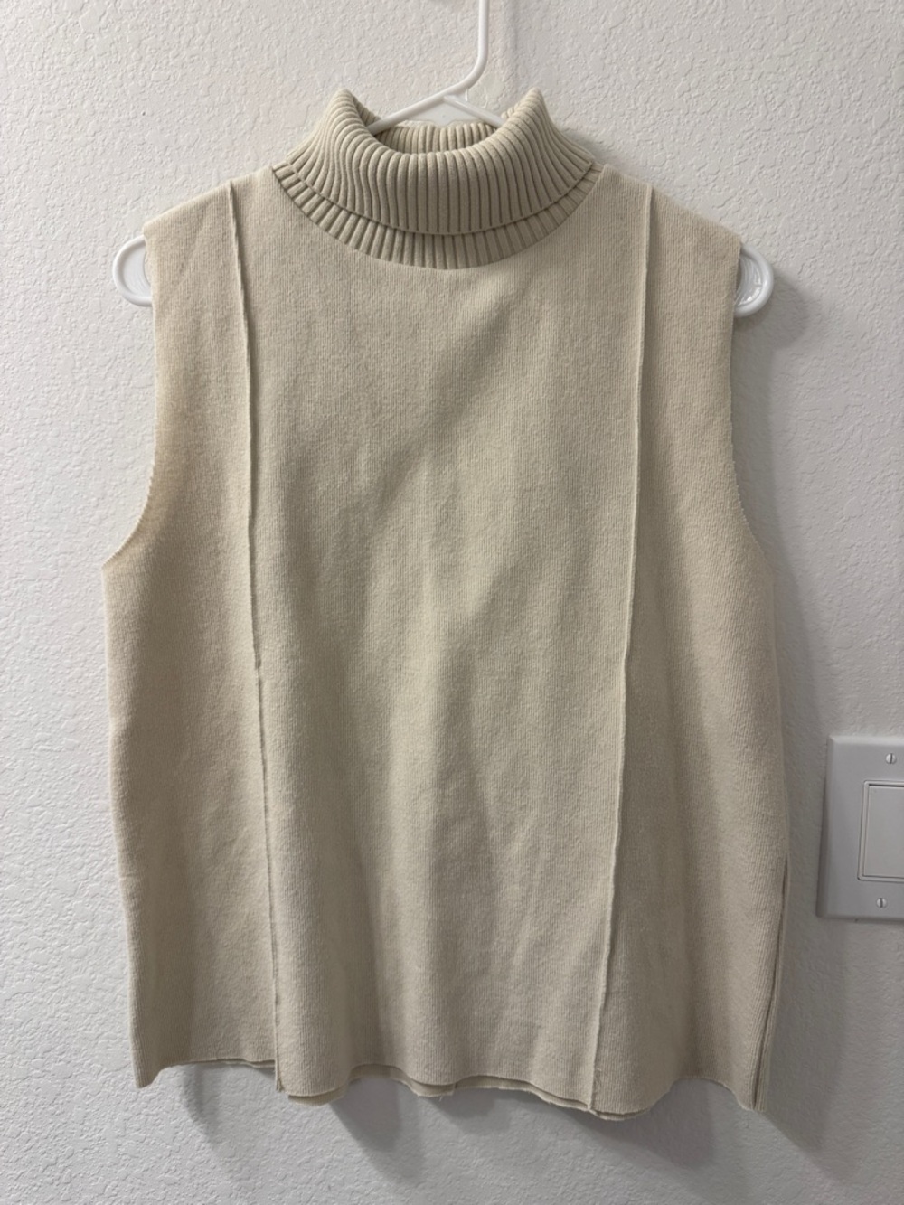 Zara Sleeveless Turtleneck Sweater - Beige/Cream